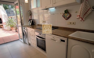 Precioso y acogedor chalet adosado de esquina en Altea Hills.